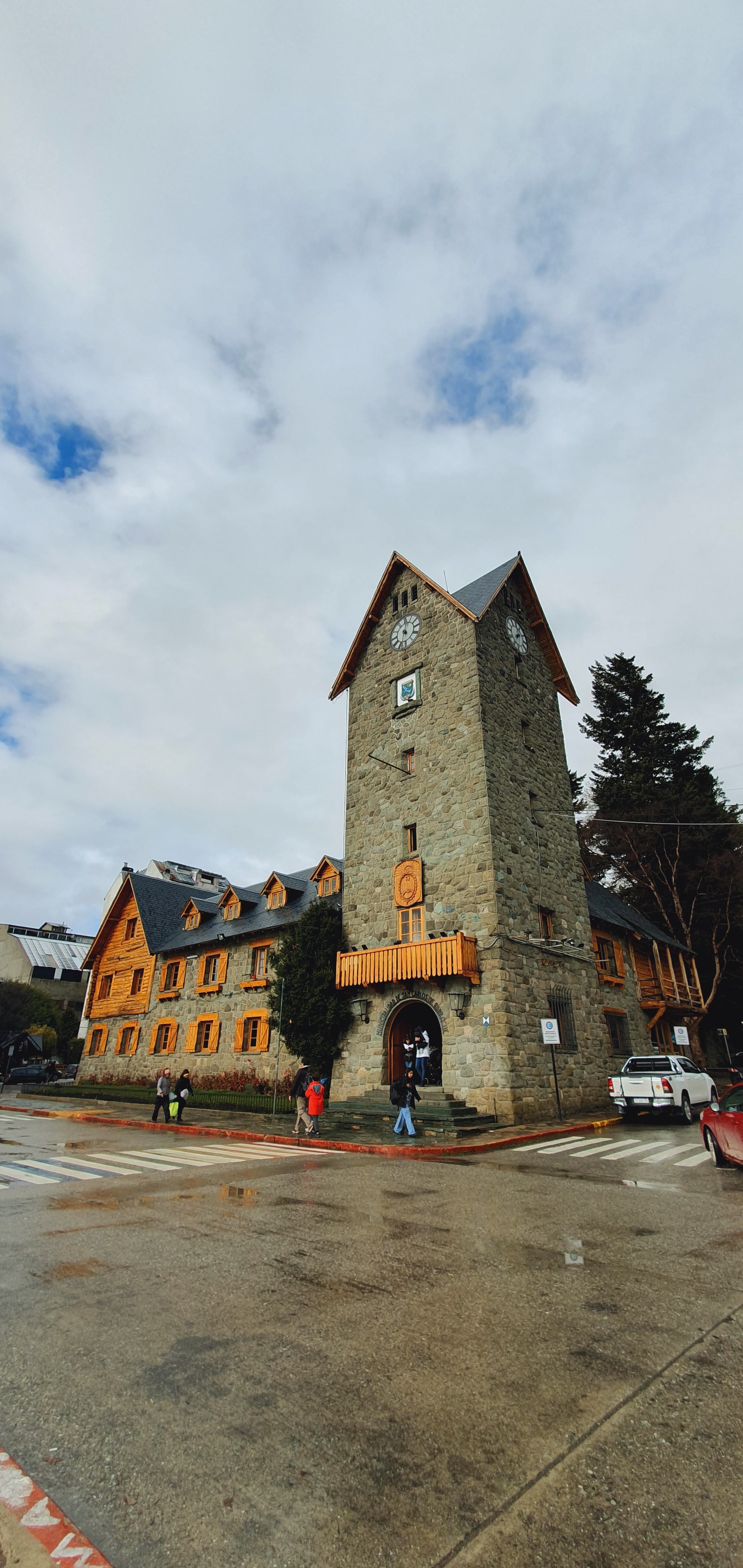 Centro Cívico de Bariloche — Patagonia Argentina